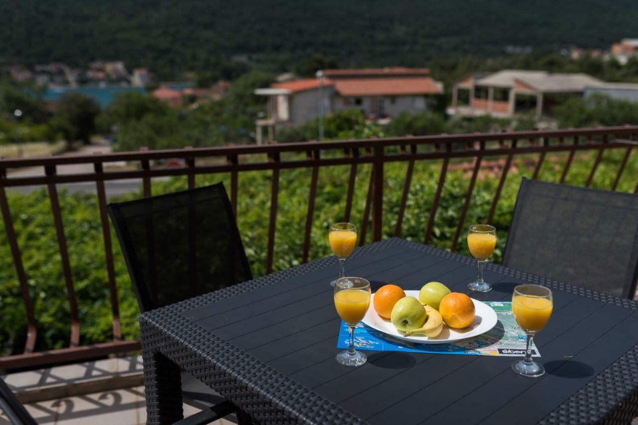 Apartment Stana Šibenik Exterior foto
